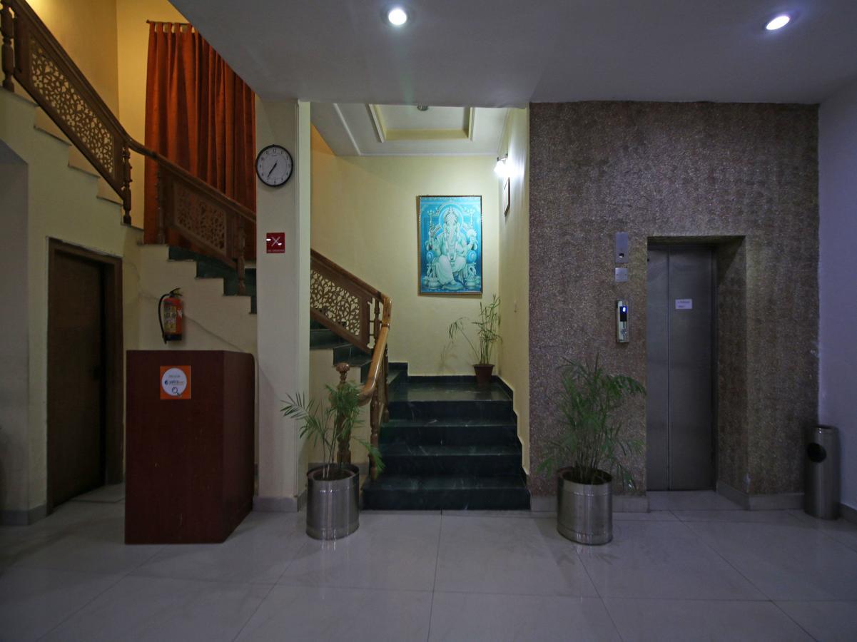 Hotel Oyo 5667 Katra Continental Exterior foto
