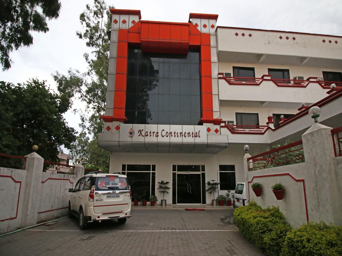 Hotel Oyo 5667 Katra Continental Exterior foto